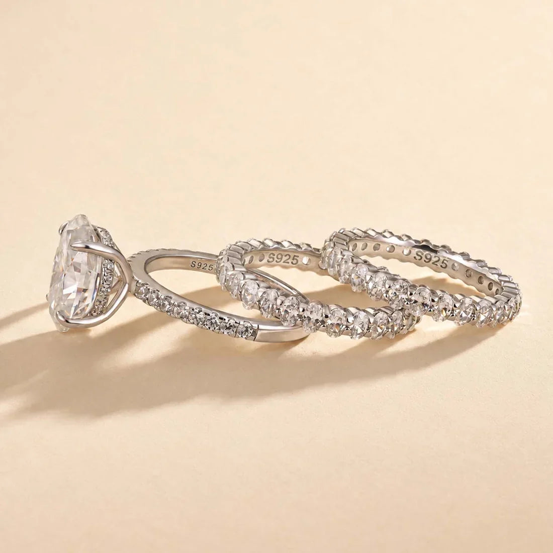 Stunning Oval Cut 3Pc Wedding Ring Set
