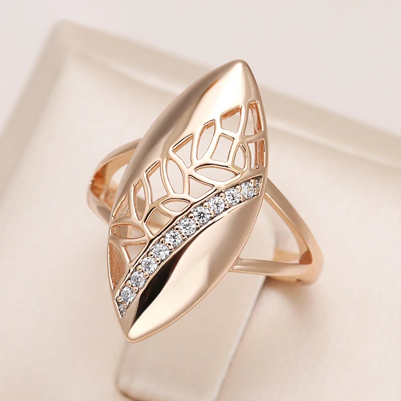 Chrysalis Ring Made of Gold and Diamonds