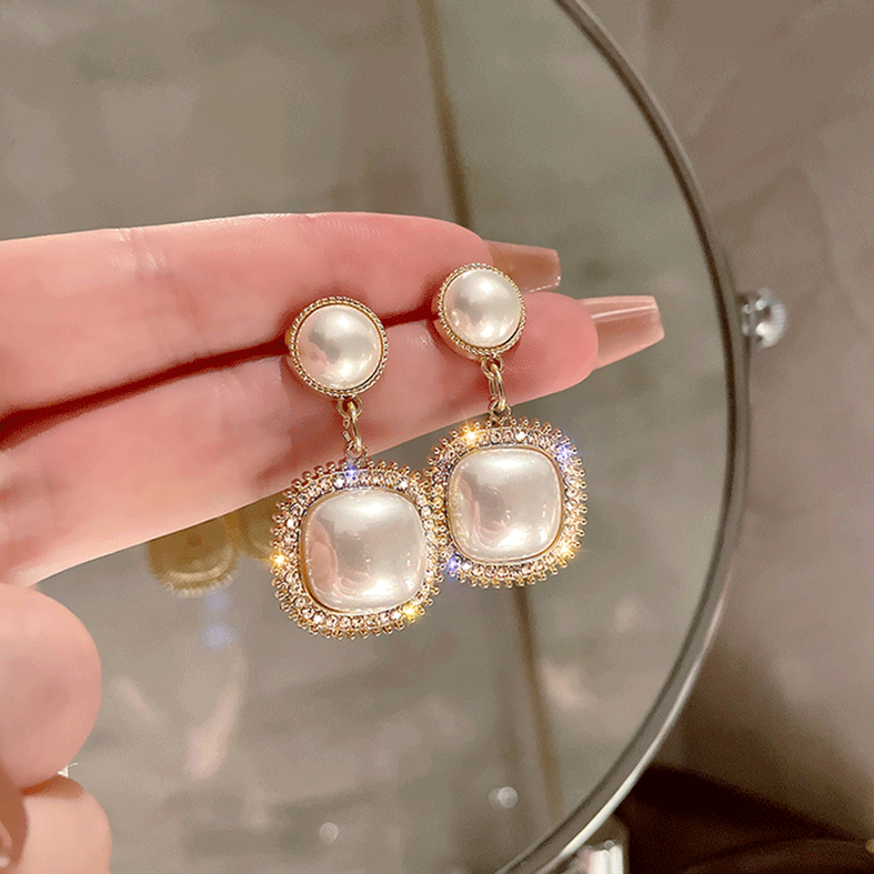 Elegant Bright Square Pearl Earrings