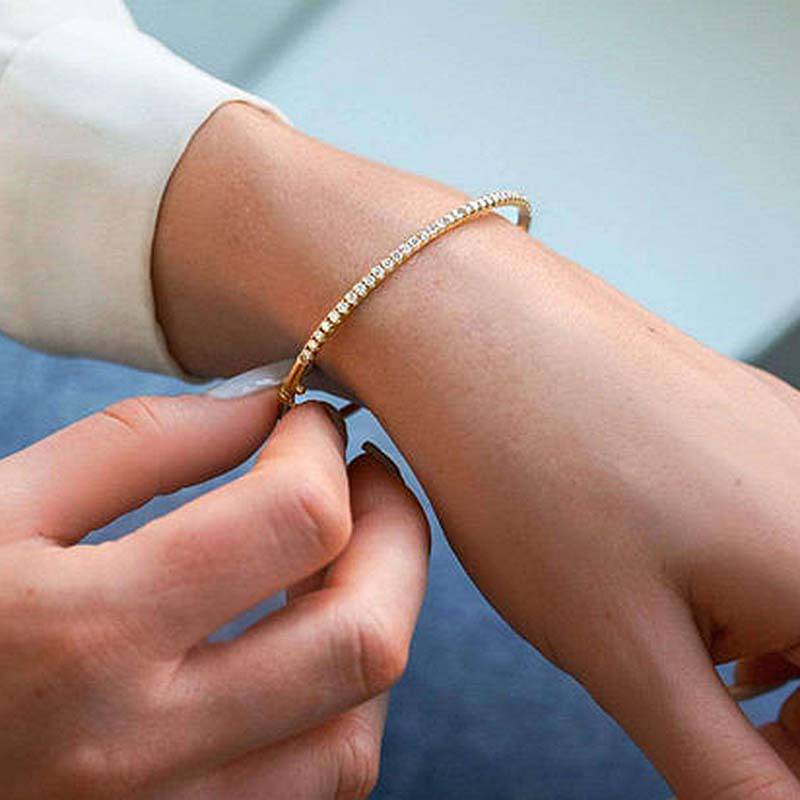 Noble Round Cut Tennis Bracelet For Women