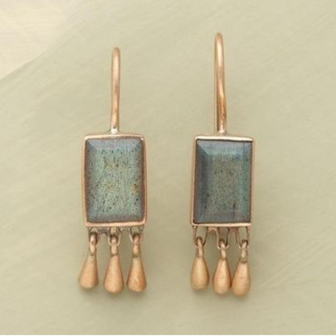 Vintage Earrings with Stone and Gold