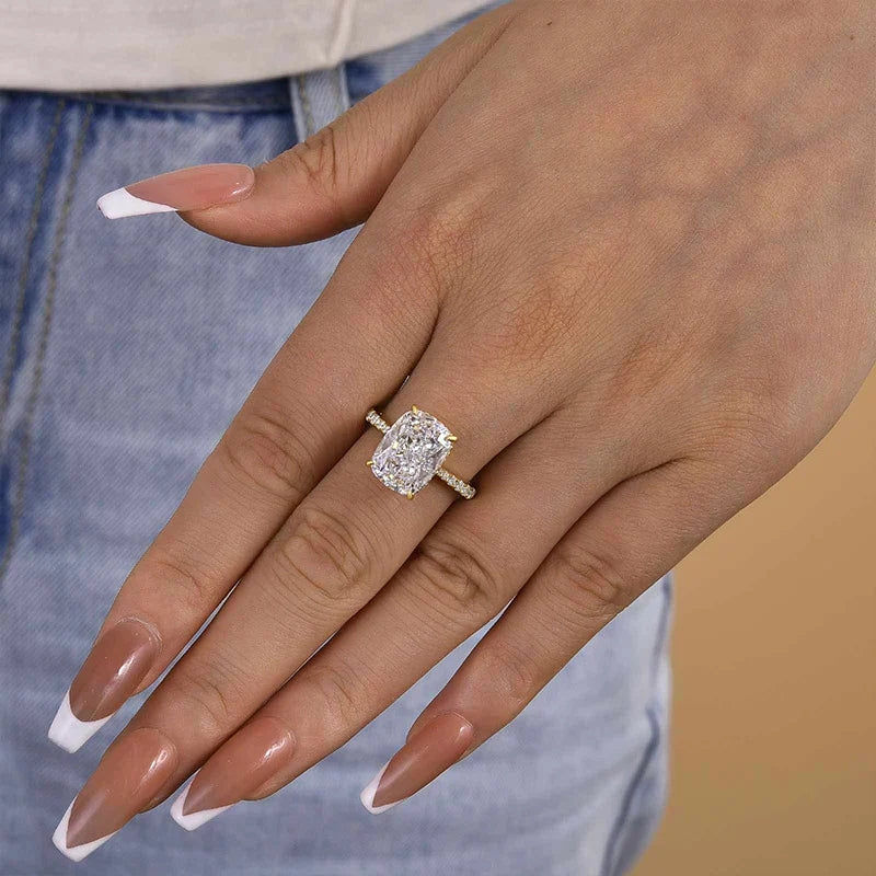 Crushed Ice Cushion Cut Engagement Ring For Women