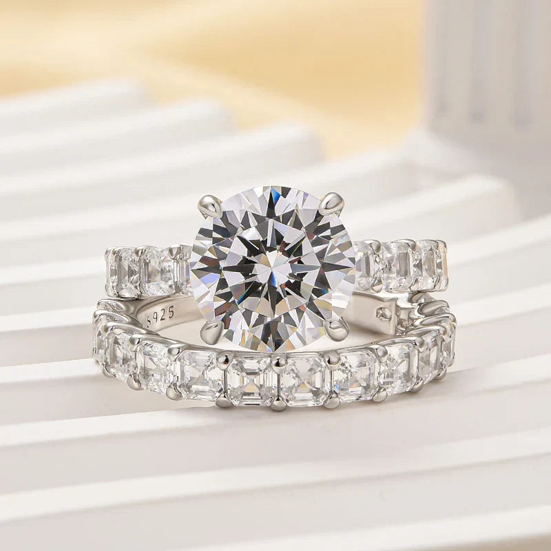 Round Cut 2Pc Elegant Wedding Ring Set