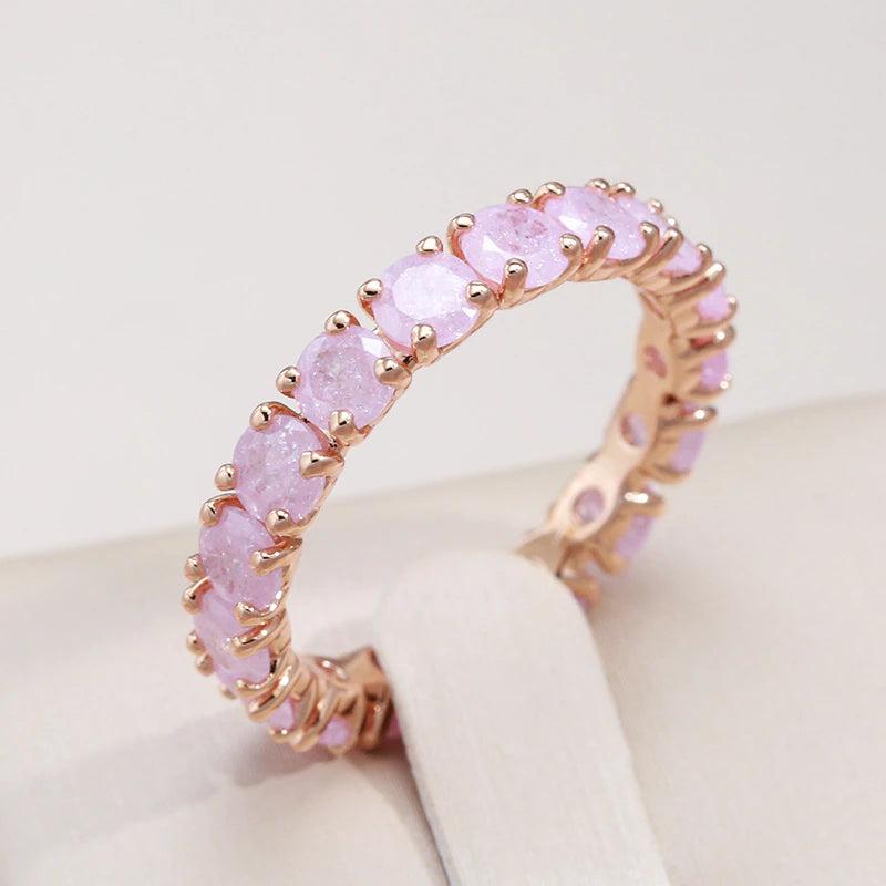 Ring with Round Stone Made of Gold