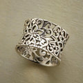 Elegant Vintage Silver Hollow Ring