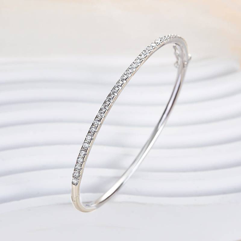 Noble Round Cut Tennis Bracelet For Women