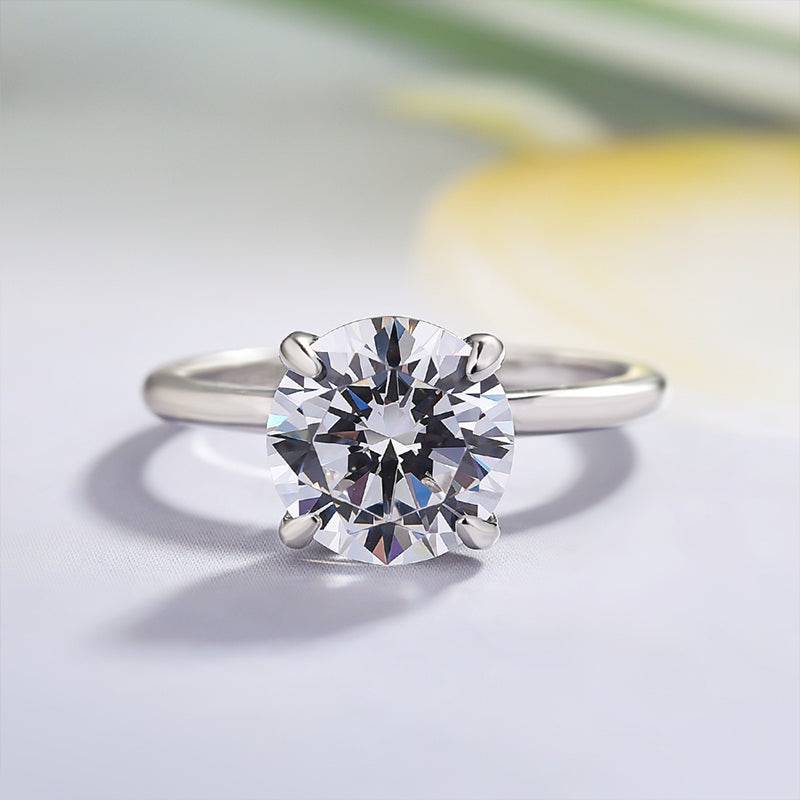 Round Cut Solitaire Ring For Women