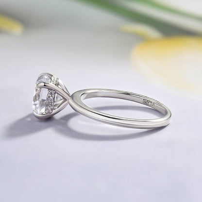 Round Cut Solitaire Ring For Women